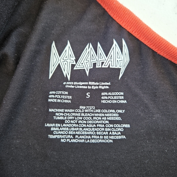 Def Leppard Crop Band Tee - Picture 2 of 2